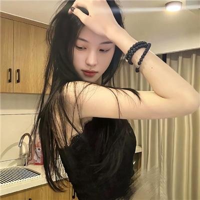 红妆问佳人